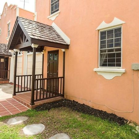 2-Story Townhome With Private Pool, Ideal For Group! كرايست تشيرش المظهر الخارجي الصورة