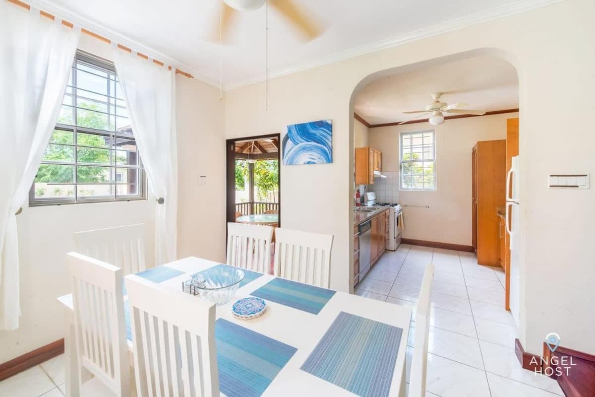 2-Story Townhome With Private Pool, Ideal For Group! كرايست تشيرش المظهر الخارجي الصورة