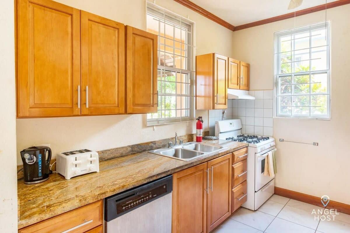 2-Story Townhome With Private Pool, Ideal For Group! كرايست تشيرش المظهر الخارجي الصورة